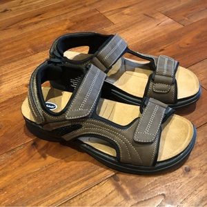 NWOT Dr. Scholl's sandals 19 Aaron brown 3 Velcro straps ladies us 8.5 men’s 7